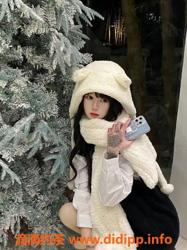 深圳楼凤-深圳小7，168cm高、45kg轻，服务优惠开启