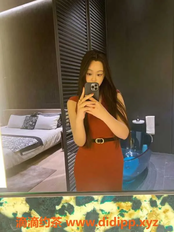 广州楼凤-海珠小情人，36D极品，23岁只需500元