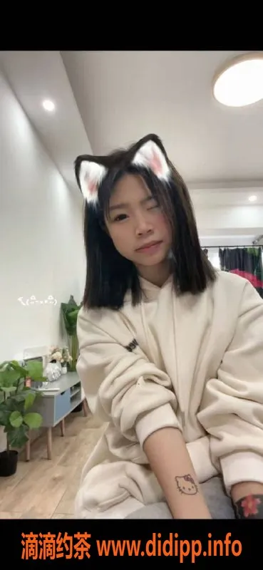 广州楼凤-白云嫩妹初雪，500元视频验证服务