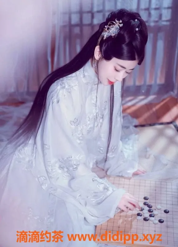 上海楼凤-普陀崔智媛，福利价1400P，名额有限！