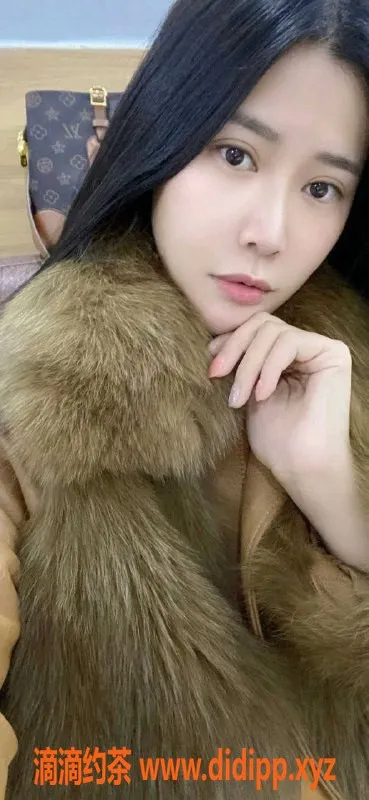 广州楼凤-番禺小狐狸，专属服务1000元，视频验证靠谱