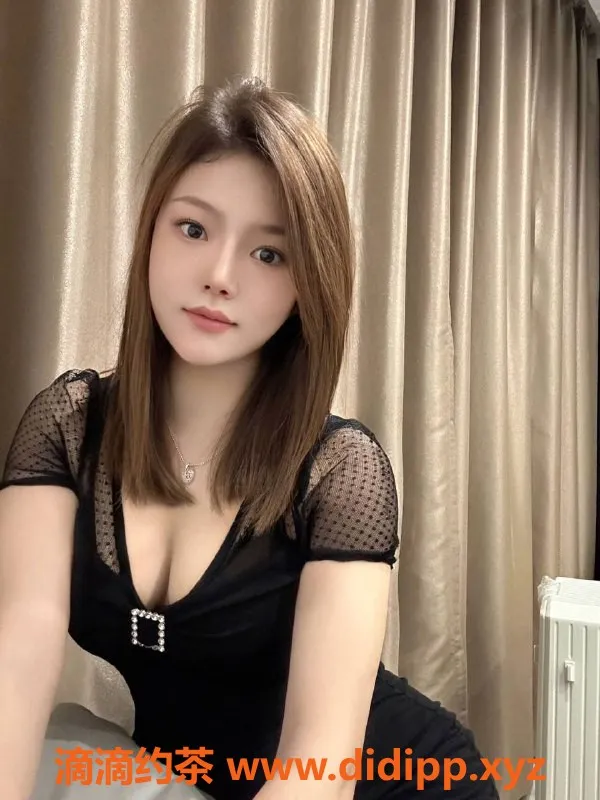 深圳楼凤资源信息,南山嘉琦，舌吻与制服丝袜，1000元起