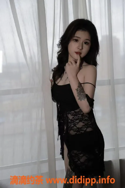 深圳楼凤-龙华妲己，799元体验陪洗与啪啪服务