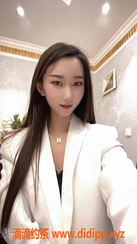 上海楼凤-如画-闵行长宁165cm，47kg，1000元陪游