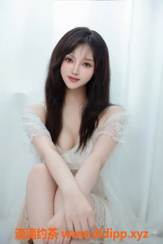 深圳楼凤-深圳福田雨儿，22岁长腿美女，1500起！