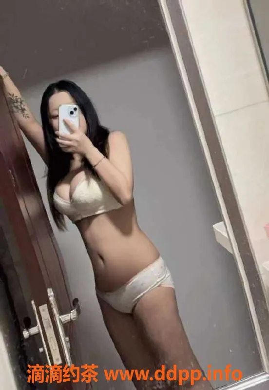 广州楼凤-天河大胸嫩妹七七，168cm，18岁，服务优质