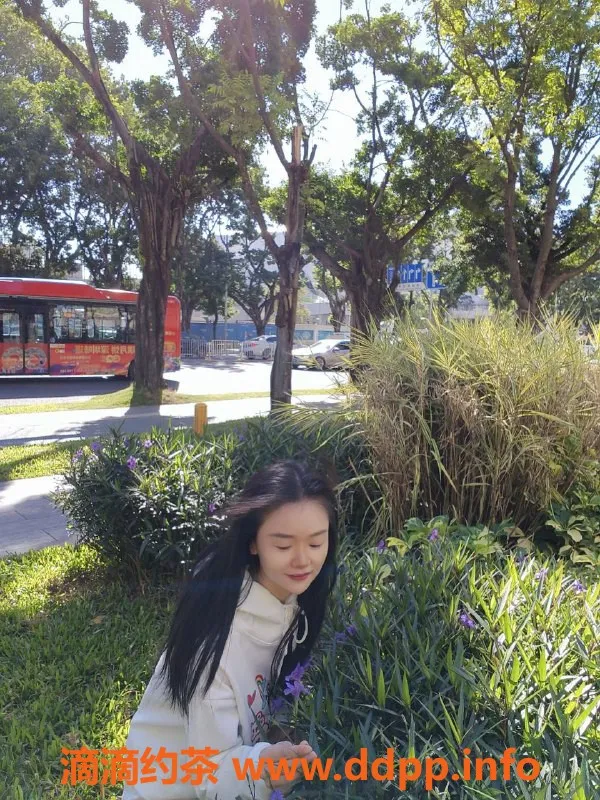 广州楼凤-天河少妇静心，69p 900元起，视频验证超靠谱！