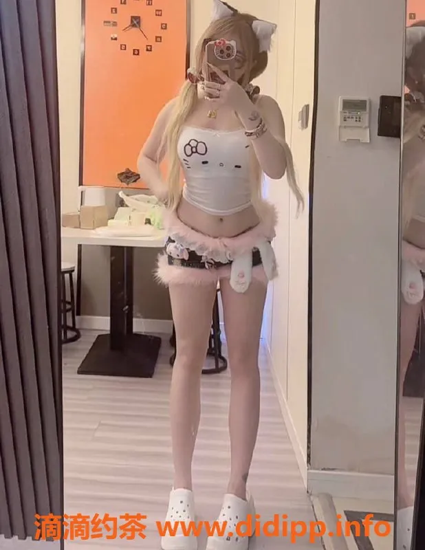 上海楼凤-普陀碧瑶：168CM嫩妹，1800元服务热情