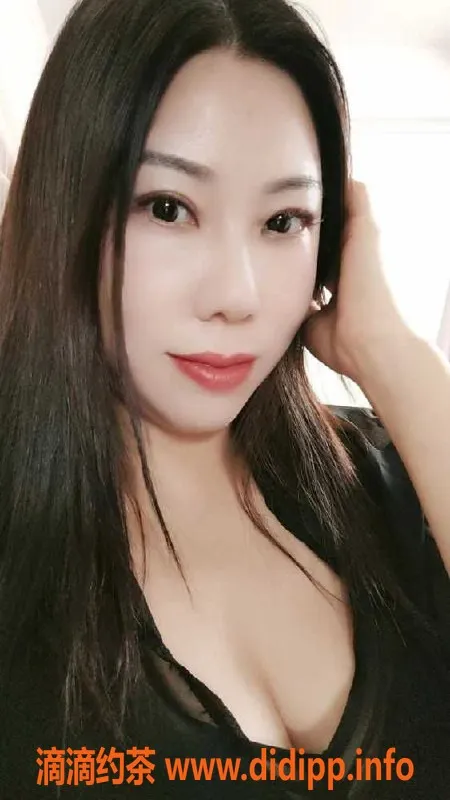 深圳楼凤-龙华熟练服务御姐莉莉，33岁，身高168，400元45分钟