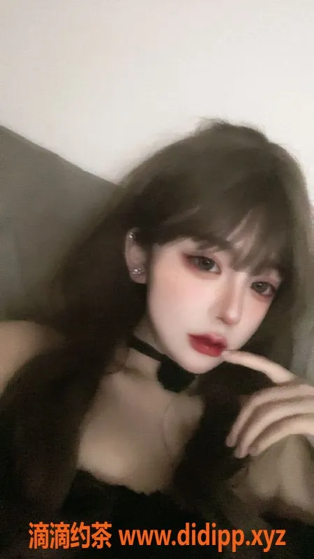 深圳楼凤-深圳罗湖赢赢，20岁 C杯美眉，服务超赞！