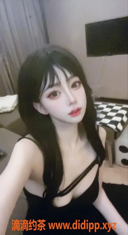 深圳楼凤-深圳罗湖赢赢，20岁 C杯美眉，服务超赞！