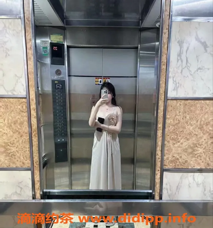 上海楼凤-沈梦熙 普陀 1000P拍卖 福利价600P