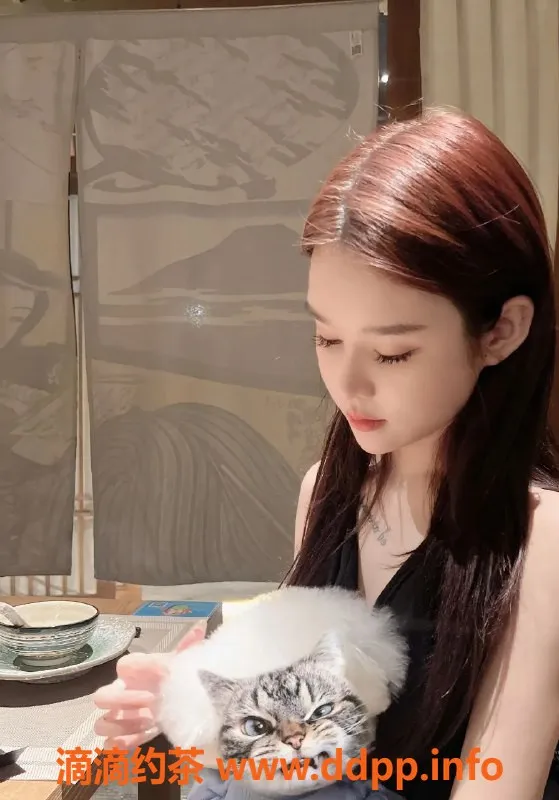 杭州楼凤-滨江区美少女财财，天然大E，身高167cm