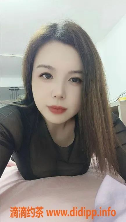 广州楼凤-广州倩倩，28岁，166cm，36D，400元45分钟