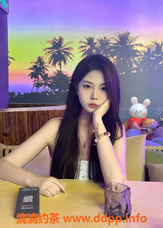 杭州楼凤资源信息,小s 165cm 46kg 纯真新人，车震陪浴全接触