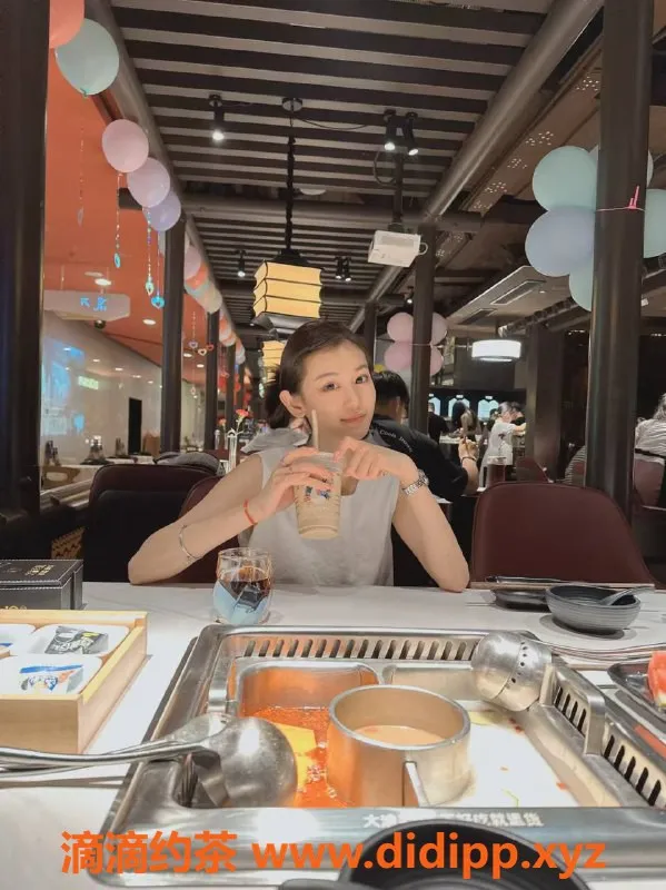 深圳楼凤-福田小秋，1200p迷人体验等你来享