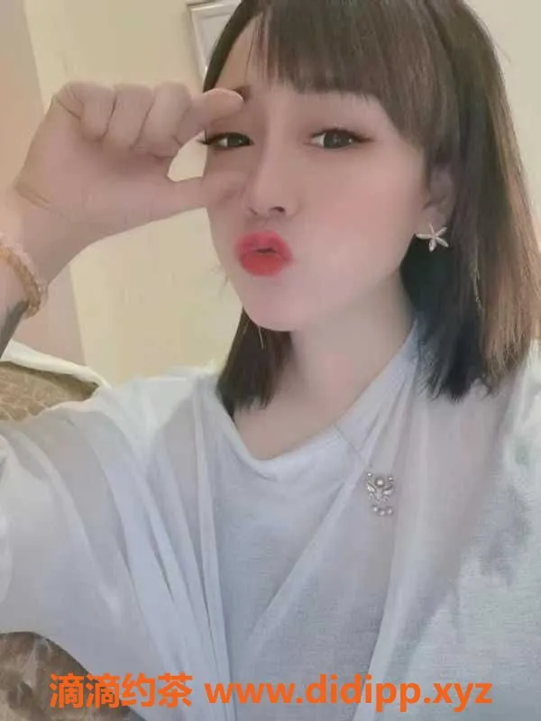 广州楼凤-越秀汤汤：26岁可爱女孩，身高166，茶水500起