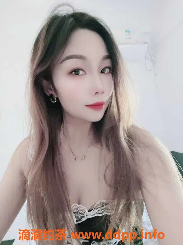 广州楼凤-广州天河小鱼儿，25岁，163cm，48kg，胸围36B