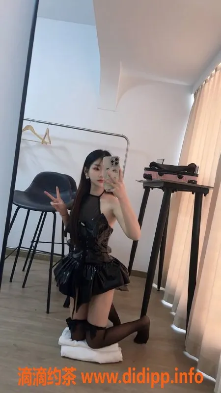 杭州楼凤资源信息,拱墅嫩妹乔馨，颜值超高69互舔服务