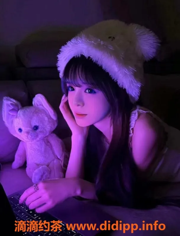 福州女仆店-【福州王子塔】04-06学生妹，658元/小时超值体验