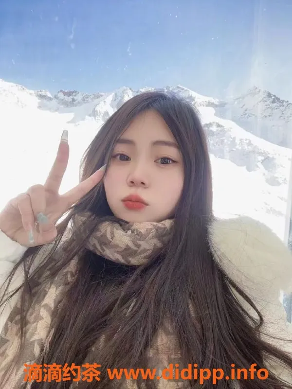 重庆楼凤资源信息,大学城新星艾薇儿，165身高，23岁，700p起