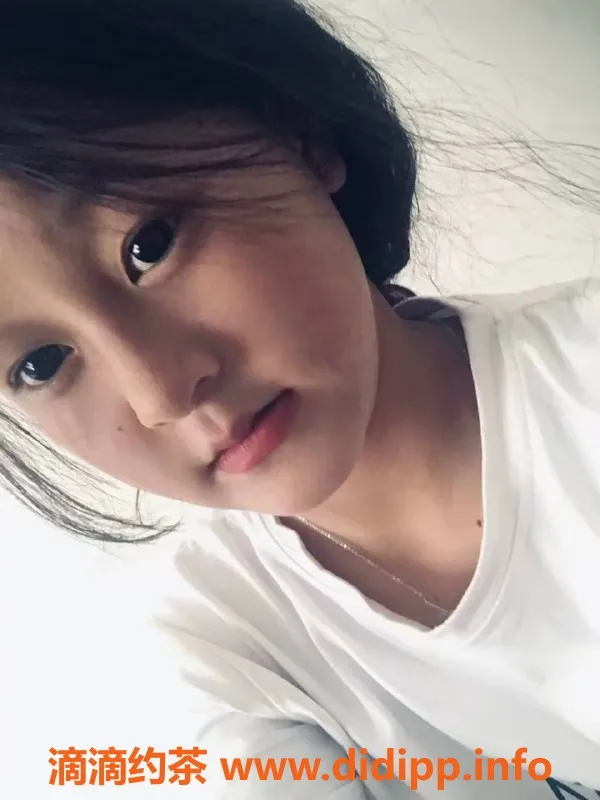 深圳楼凤-龙岗小慧，799元任你享受嫩妹舌吻服务