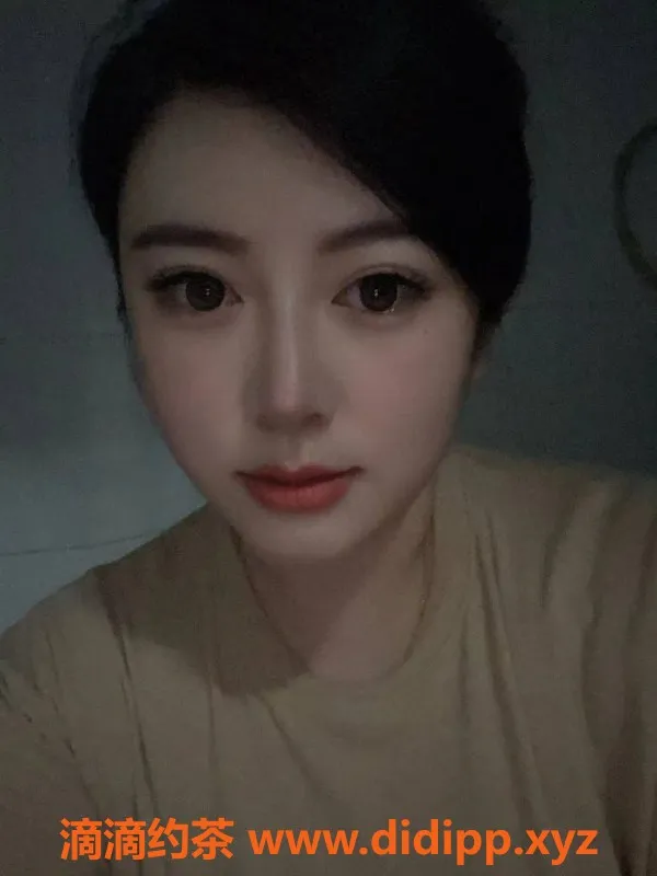 杭州楼凤-萧山以萱，27岁C罩杯，激情服务等你来享受