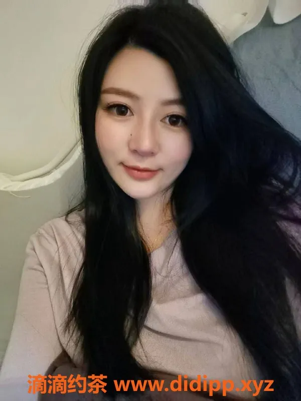 杭州楼凤-萧山以萱，27岁C罩杯，激情服务等你来享受