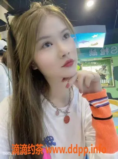 深圳楼凤-龙岗大学生洋洋，168cm、47kg、23岁，600元体验