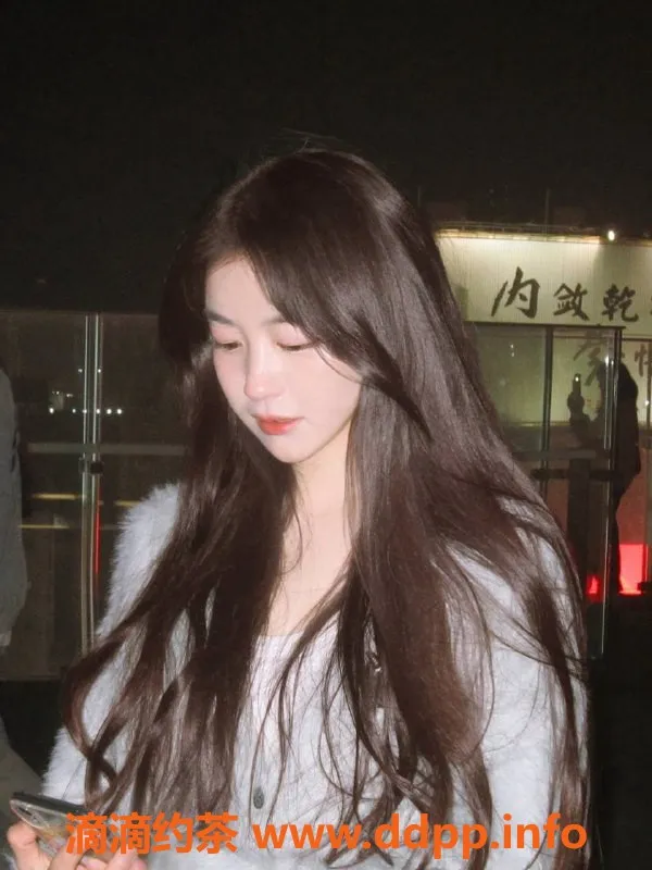 上海楼凤-静安小雪碧，身高163，价格1800p，肤白颜值高！