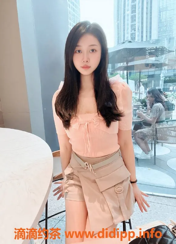 深圳楼凤-深圳南山大胸诗诗，164cm 50kg，千元档服务