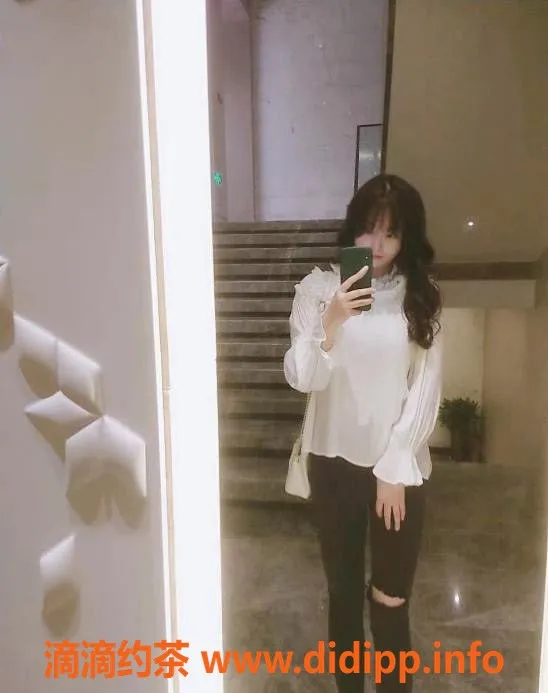 上海楼凤-上海徐汇区年轻丰满妹子，600元超值体验