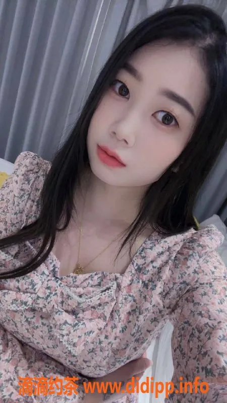 广州楼凤-天河嫩妹小柒，500元约会服务体验