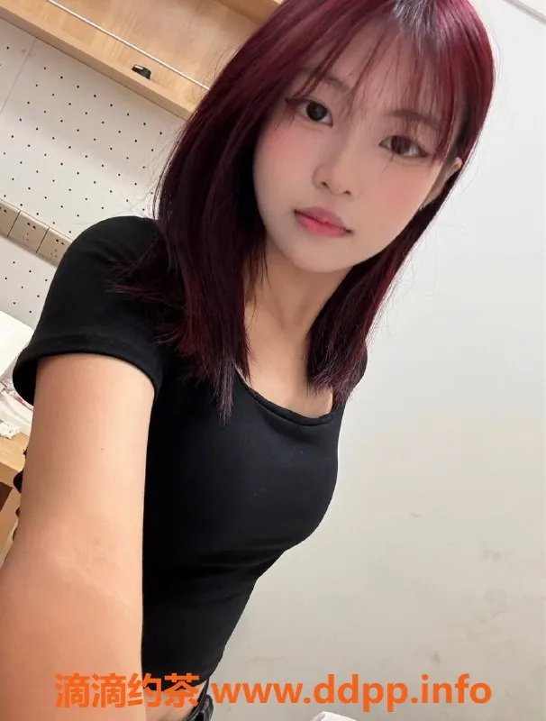 深圳楼凤-龙华小小，900P/1700PP，服务超一流！