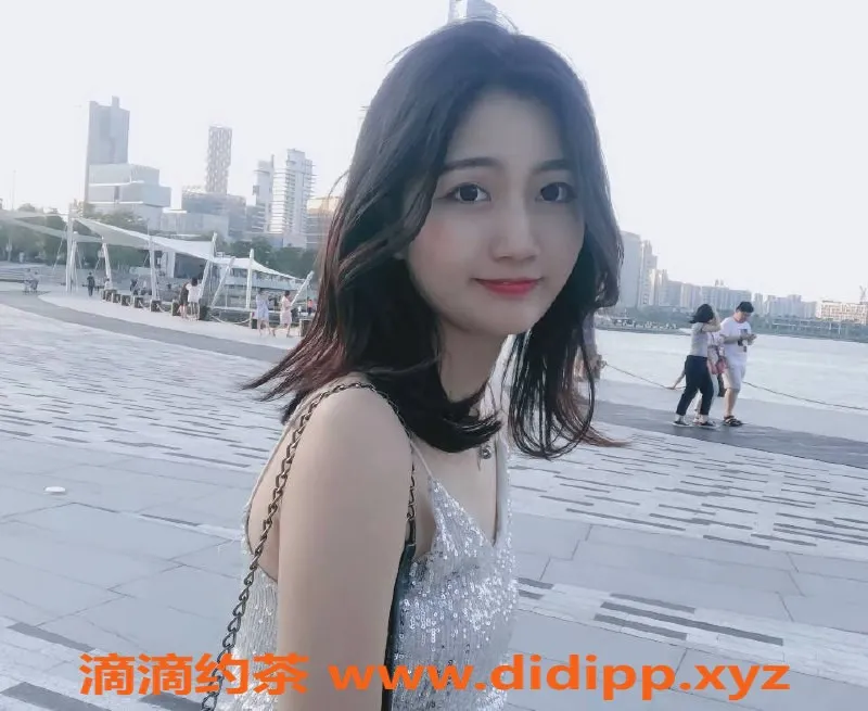 深圳楼凤资源信息,光明青青，600p陪洗服务尽享制服魅力