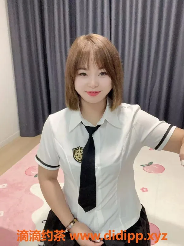 上海楼凤-徐汇夏芸汐，168cm，500元起，制服诱惑！