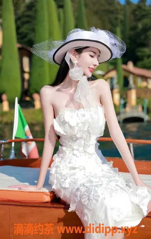 上海楼凤-普陀羽落，173cm长腿美眉，1699起