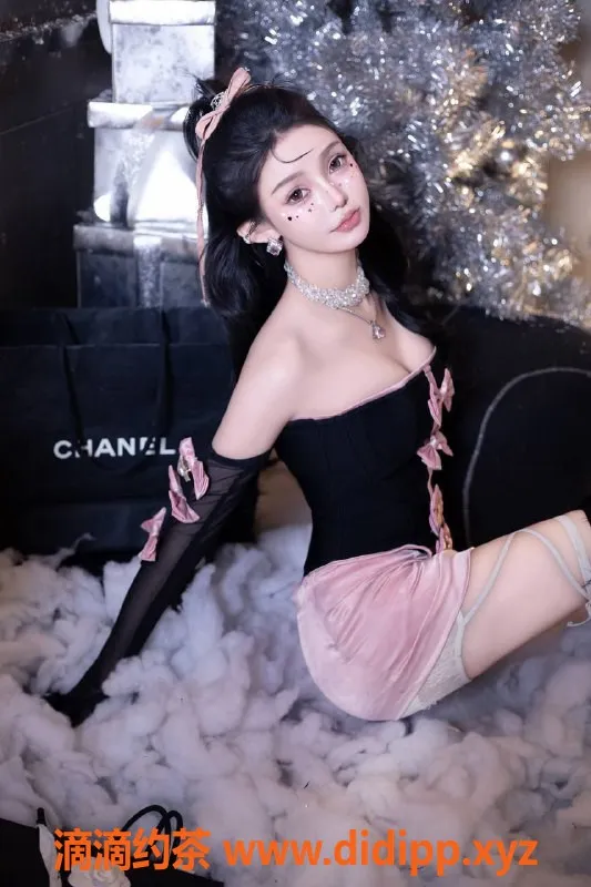 深圳楼凤-深圳罗湖小甜，164CM C罩杯，优质服务等你体验！