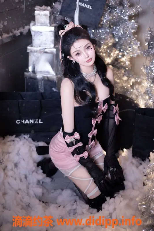 深圳楼凤-深圳罗湖小甜，164CM C罩杯，优质服务等你体验！