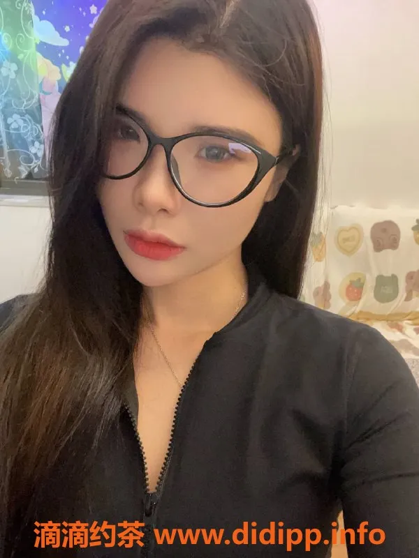 深圳楼凤-程澄，深圳龙华，165B，700元体验服务