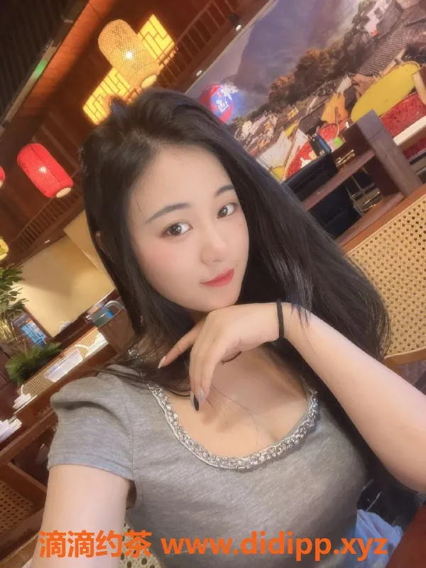 深圳楼凤-深圳龙岗萌萌，161高46重，800元开始