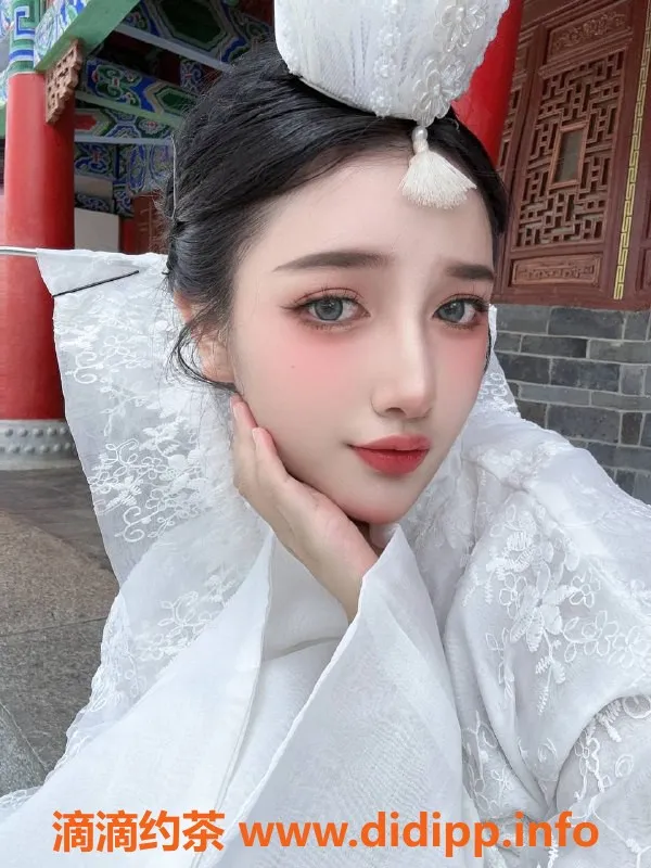 杭州楼凤-上城区小肥羊，170cm，128斤，体验丰满诱惑