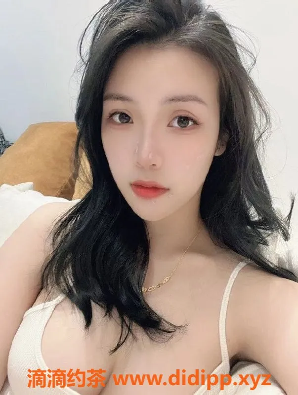 上海楼凤-普陀小书，1400元享鸳鸯浴与六九服务