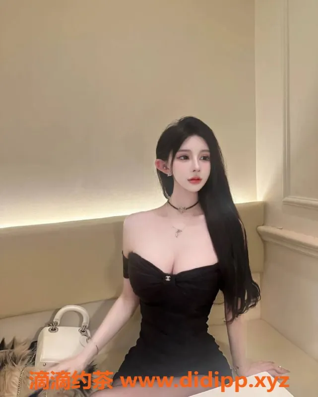 深圳楼凤-福田馨予，2000p体验制服陪浴服务