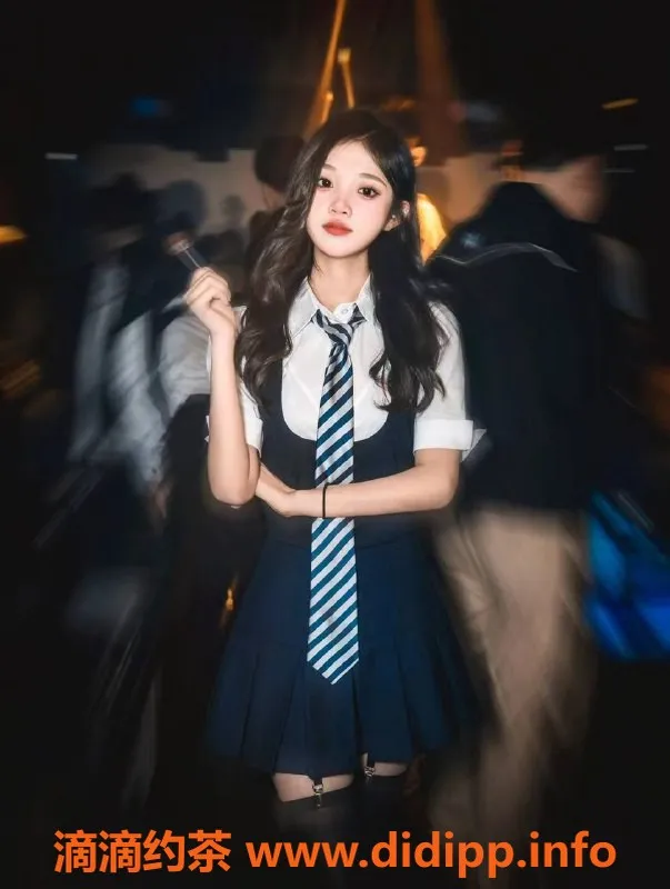 深圳楼凤-南山北舞，170身高95体重天然C，天鹅绒般体验！