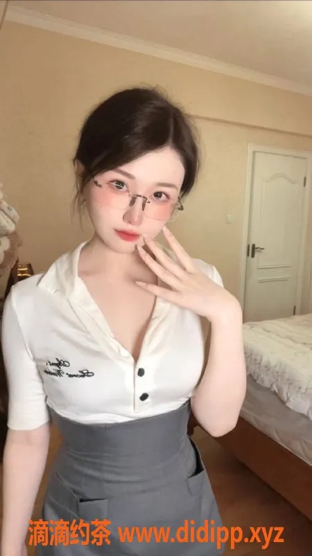 深圳楼凤-南山小羽毛，1600元多种服务等你来体验！