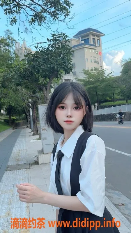 上海楼凤-默默，普陀落地千元以内尤物，164cm、43KG、36B