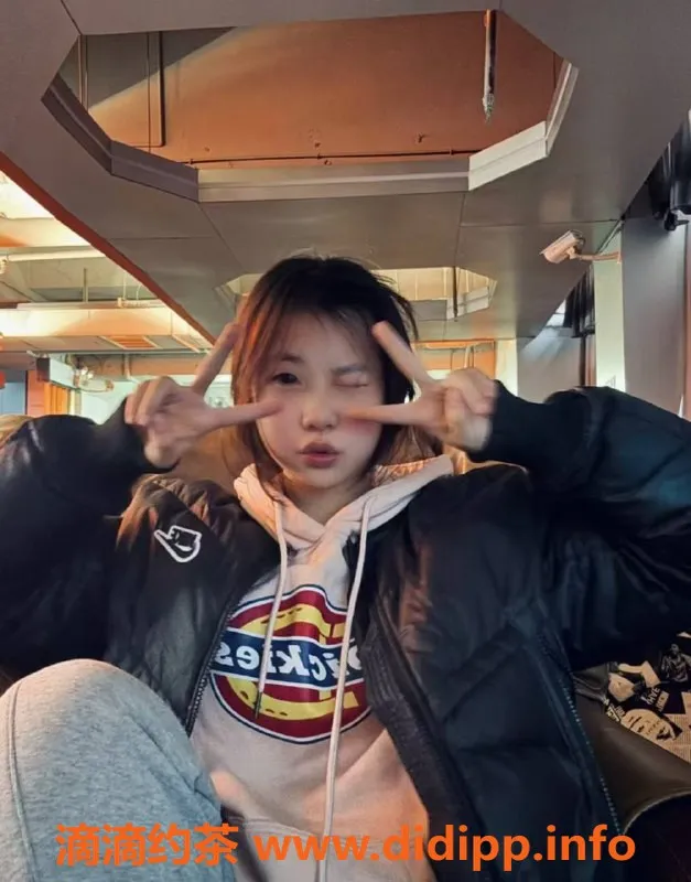 深圳楼凤-深圳娇娇，163cm、50kg、千元档嫩妹服务