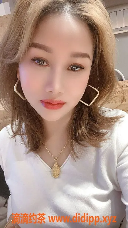 长沙楼凤资源信息,雨花区幽眉28岁 性感服务 168cm 110斤