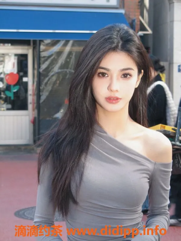 深圳楼凤-21岁雅雯，南山女神165cm，44kg特惠服务